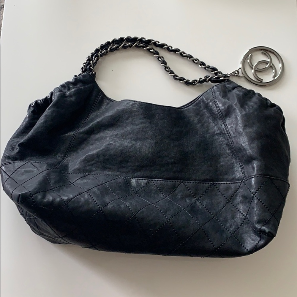 Chanel leather handbag with chain handles